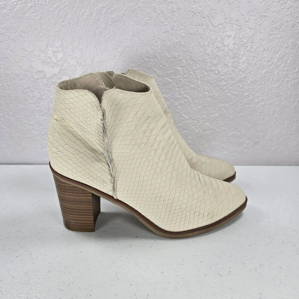 Mia Patton White Snakeskin Ankle Boots Womens 9 Heeled Repile Print
